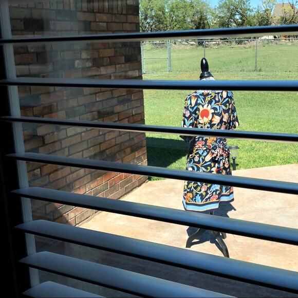 BCBGMAXAZRIA Floral Midi Dress size XSmall - Picture 6 of 6